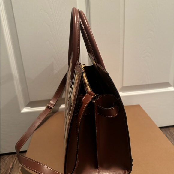 BURBERRY Small Vintage Check Two-handle Title Bag in Archive Beige - NEVER USED - Picture 10 of 13